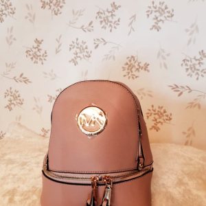 03ab8ee6-fca2-49aa-a989-d112e9356477