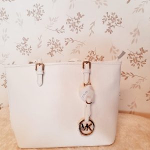 af036298-b562-4ccb-a4fc-770e90e67fb8