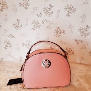 b5a062eb-3f84-4f9f-8df5-99722bac4fc3